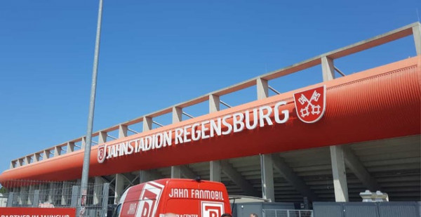 Ausflug zum Fußballspiel SSV Jahn Regensburg gegen 1. FC Heidenheim
